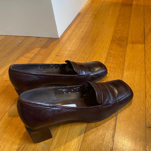 Womens Etienne Aigner Maroon Square Toe Heels Narrow - Picture 4 of 5